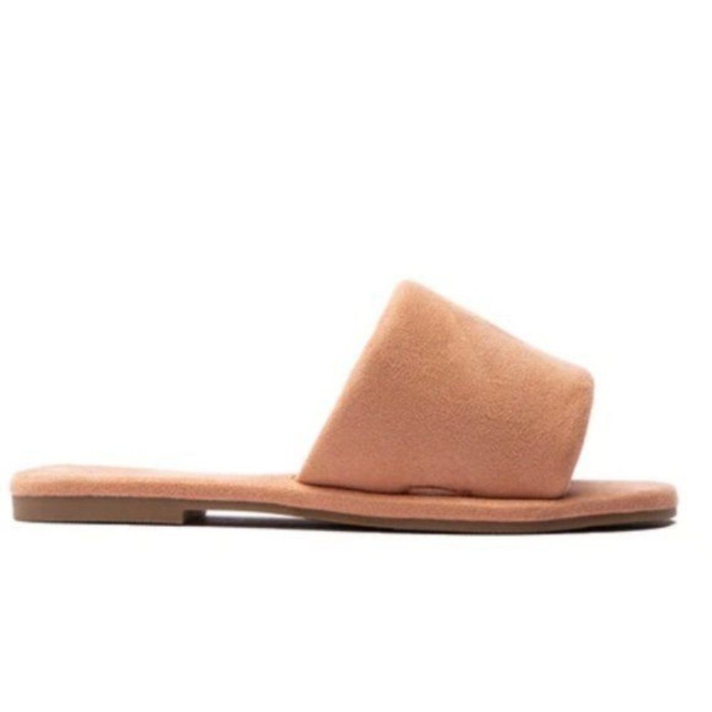 !! NEW !! Super Soft Slide Sandals in Blush - Picture 7 of 10